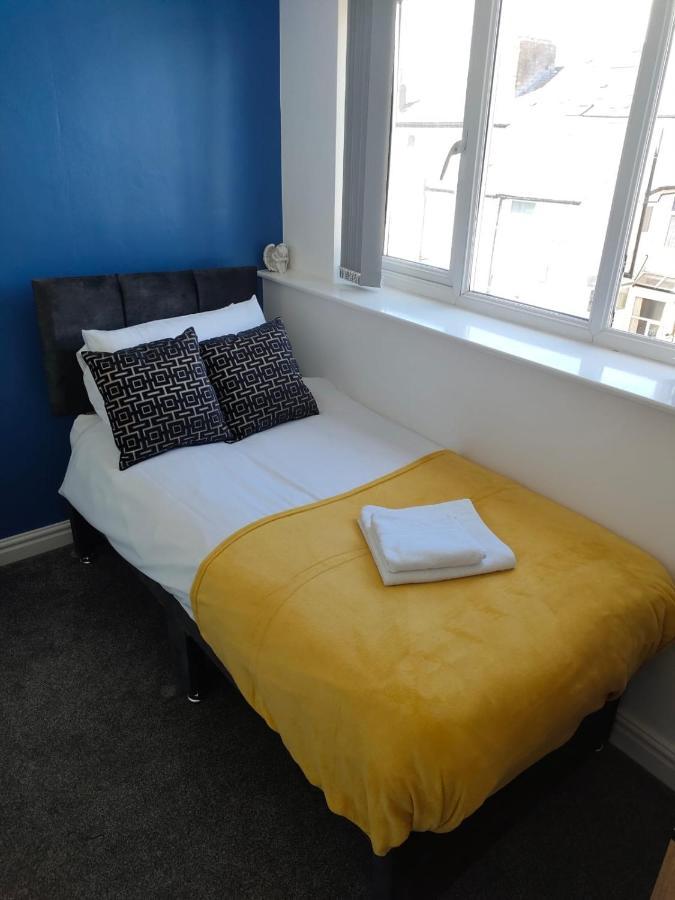 Lovely Refurbished Apartments, Morecambe Promenade エクステリア 写真