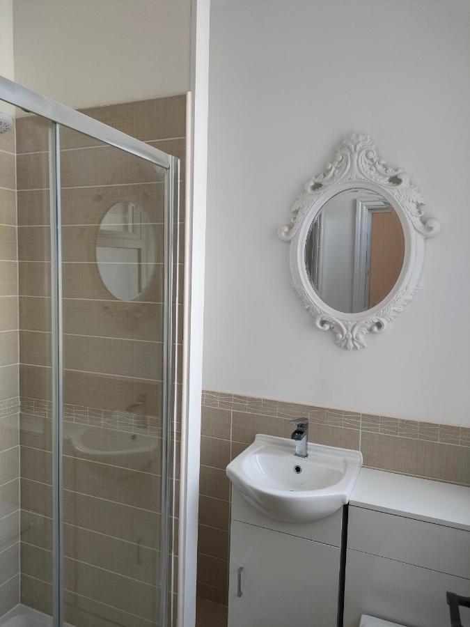 Lovely Refurbished Apartments, Morecambe Promenade エクステリア 写真