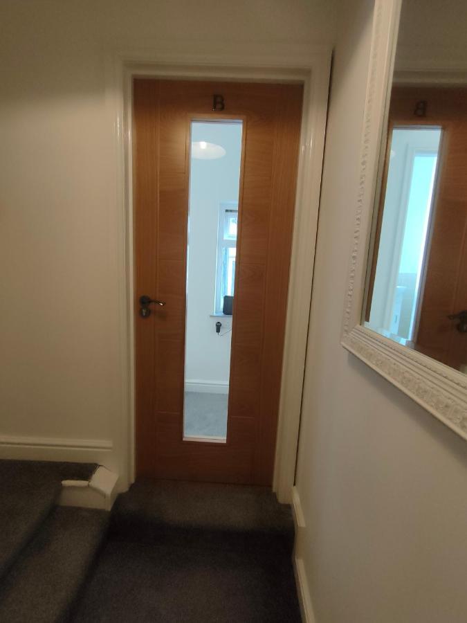 Lovely Refurbished Apartments, Morecambe Promenade エクステリア 写真